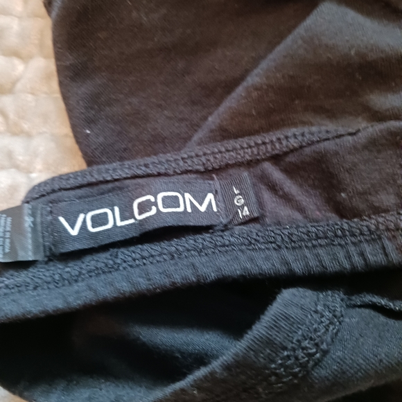 Volcom crop/ halter - Picture 2 of 4